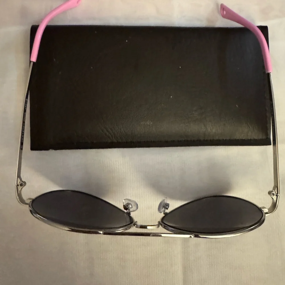 Sanrio Hello Kitty Sunglasses - Pre-loved EUC like new with unbranded pouch